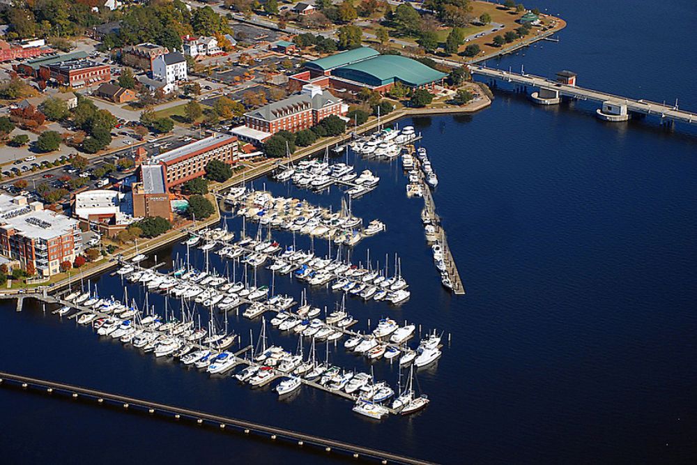 Wet Slip in New Bern, North Carolina